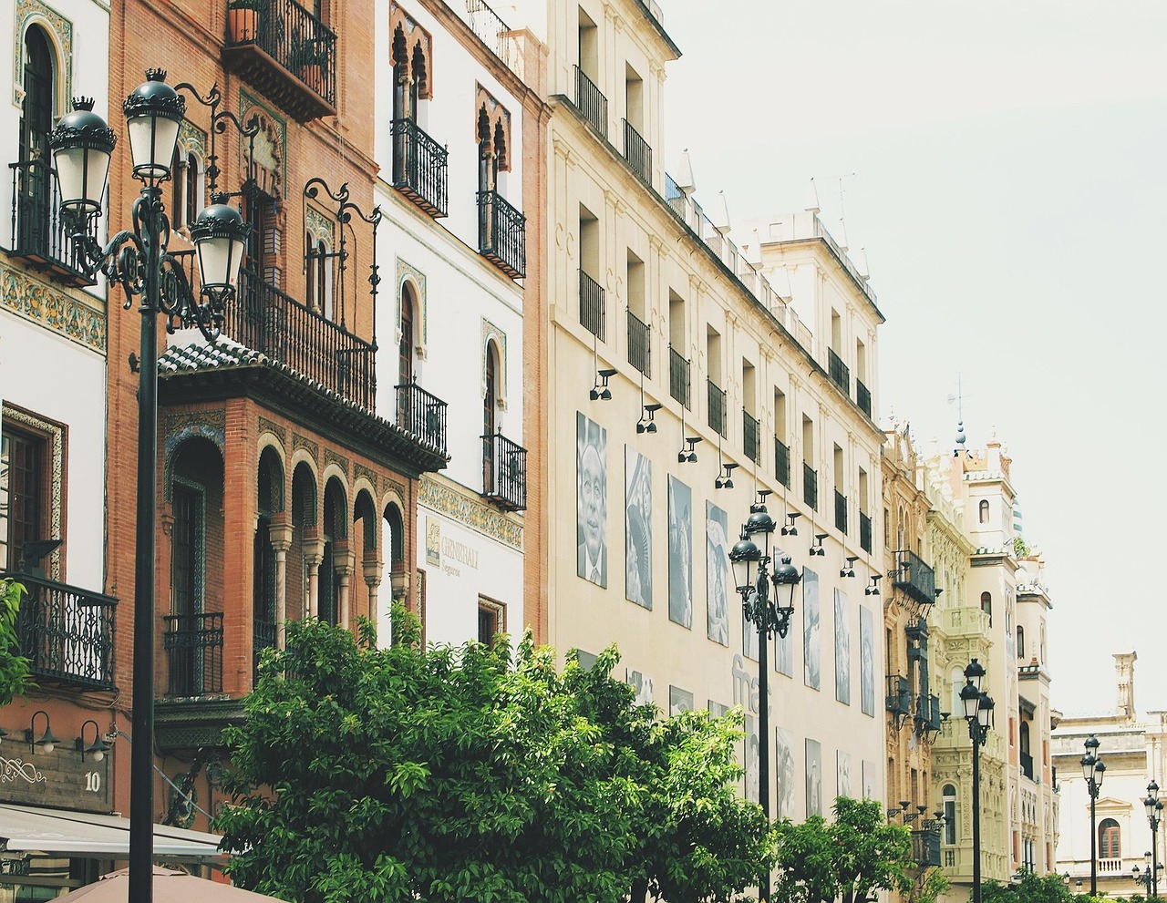 Real Estate lawyers in Seville